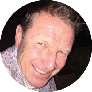 Lächelnde Person in Nahaufnahme als Kundenfeedback zu allegretti consulting