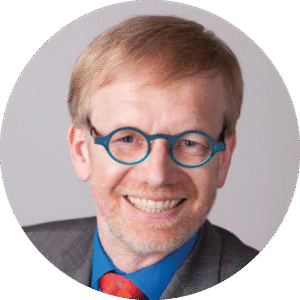 Porträtfoto einer Person mit Brille als Testimonial für allegretti consulting